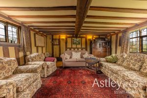 lounge- click for photo gallery